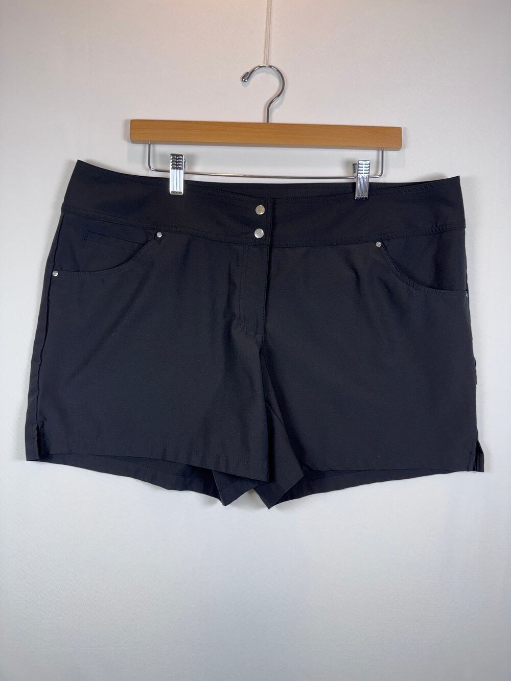 Slazenger Golf Womens Size 16 Black Stretch Shorts 5” Inseam Pockets Like New